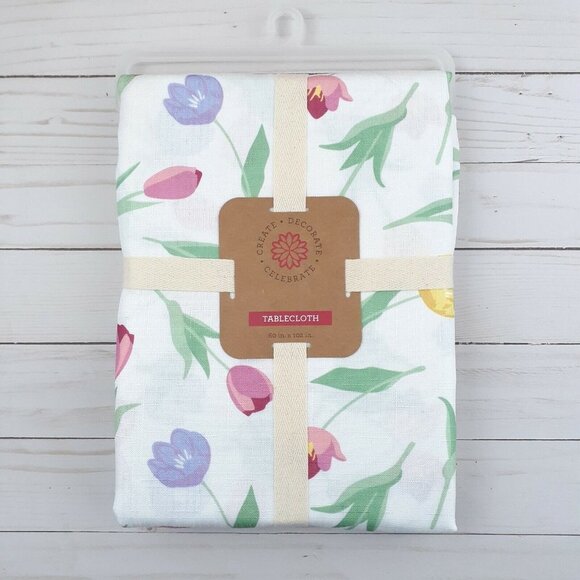 Fabric Tablecloth Spring Flowers Floral 60x102 Tulip Breeze - Picture 1 of 3